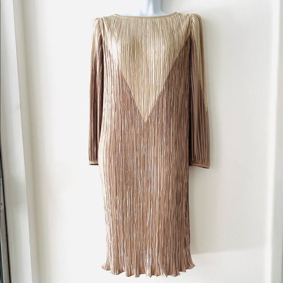 Dresses & Skirts - Vintage Broomstick Dress